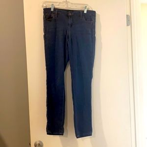 Celebrity pink dark wash skinny jeans size 9/29